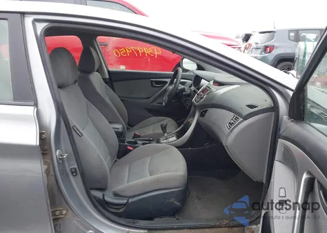 2013 Hyundai Elantra Gls z USA, uszkodzony, nr VIN KMHDH4AE4DU935933